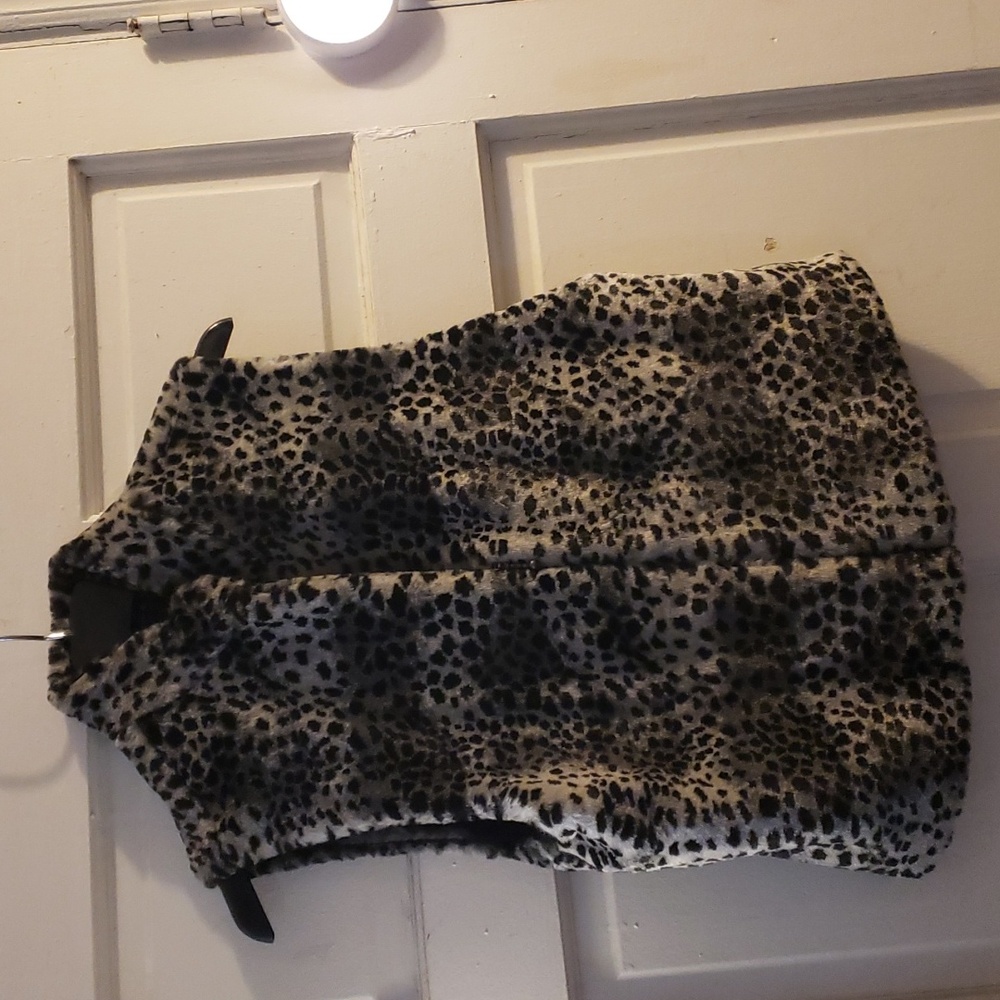 VEST